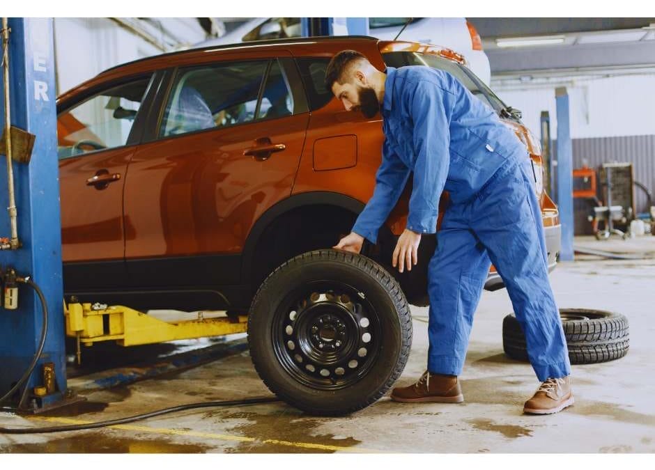 ورشة لكزس في جدة 